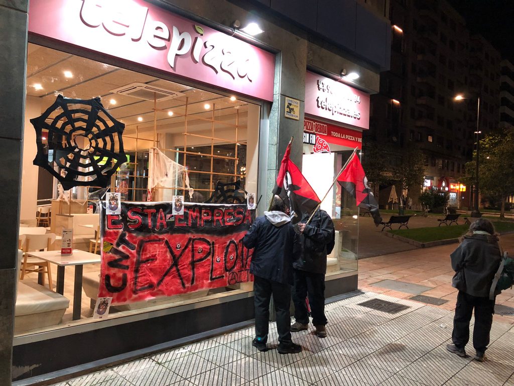 Piquete contra Telepizza en Uviéu